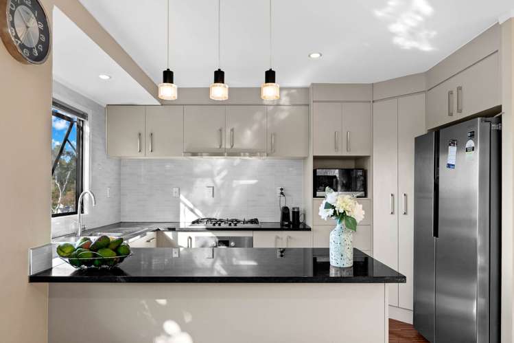 18 Mark Edward Drive Half Moon Bay_7