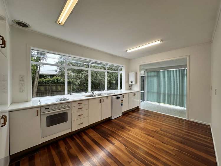 38 Lincoln Road Henderson_6