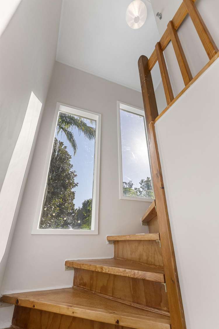 23 St Leonards Road Kelston_12