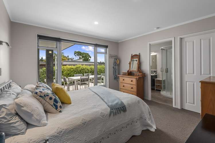 6 County Lane Te Kamo_9