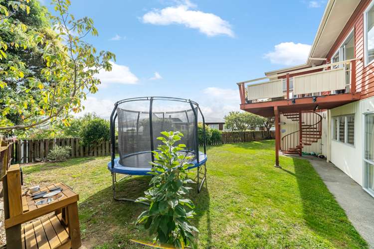 2 Leeward Drive Whitby_25