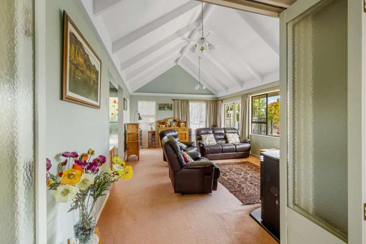 13 Lanes Road Bridge Hill_7