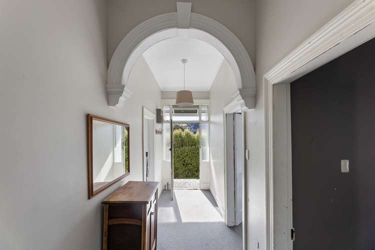 37 Blacks Road North East Valley_2