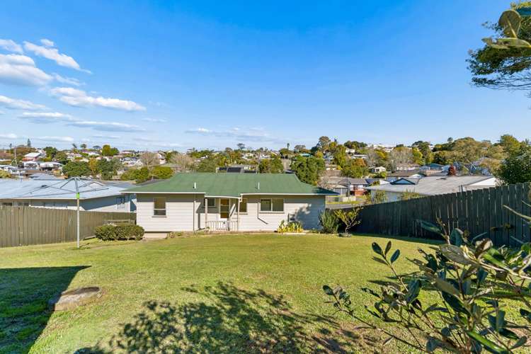 42 Trias Road Totara Vale_17