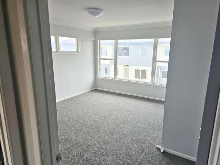 70 Clevedon Road Papakura_15