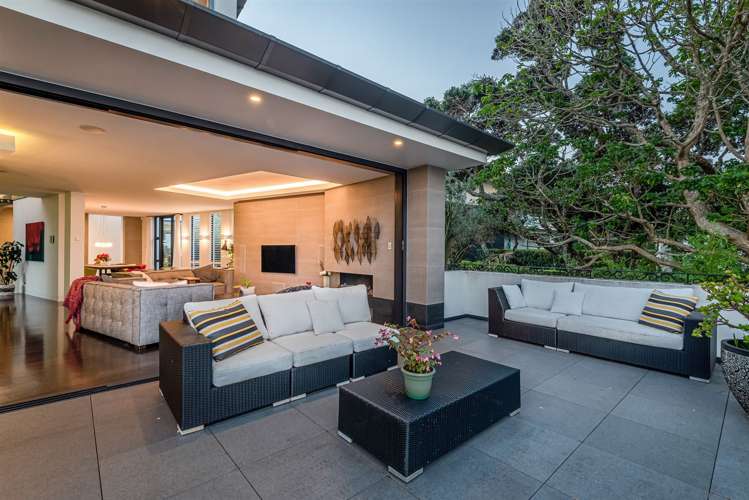 193 Beach Road Castor Bay_12