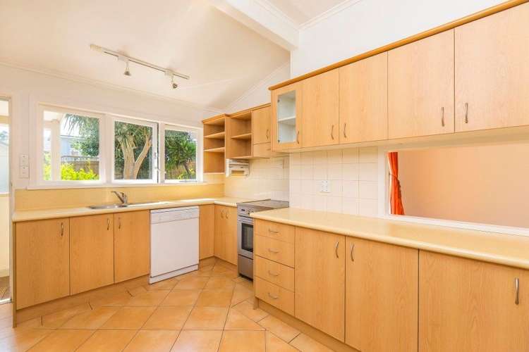 172 Lake Road Belmont_7