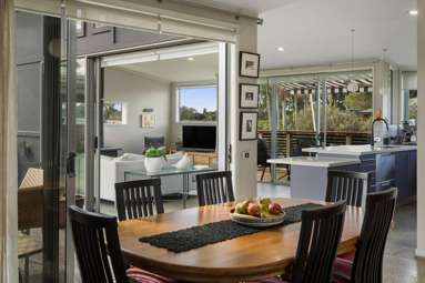 32 Roretana Drive_4