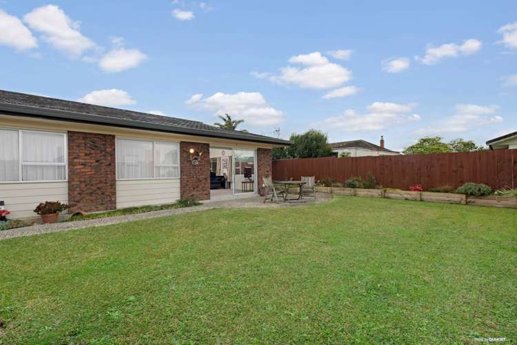 2/3 Pamela Place New Lynn_12