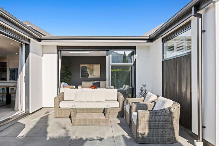 15 Luxembourg Crescent Halswell_21