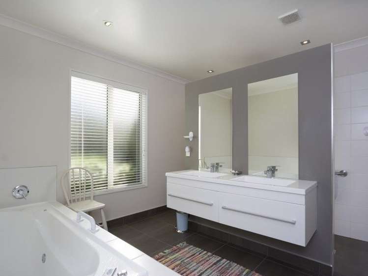 51 Champion Road Richmond_10