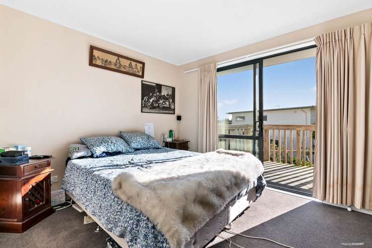 818 Whangaparaoa Road Manly_4