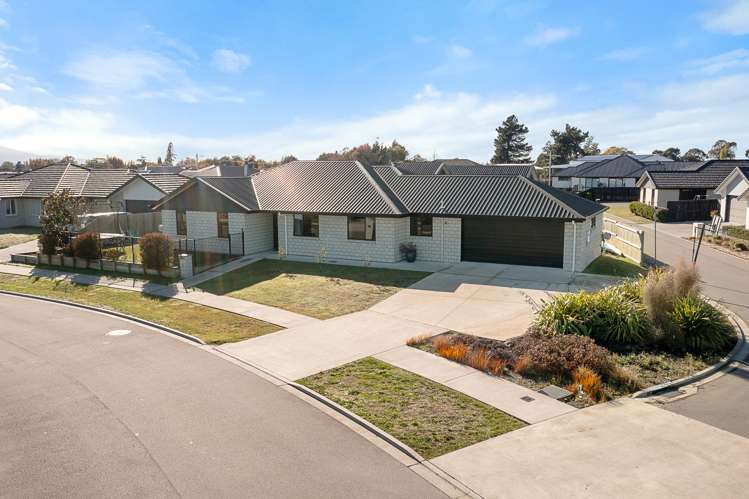 1 Hurricane Way Burleigh_23