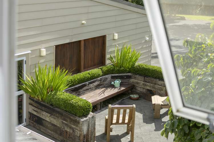 335 Ridge Road Paremoremo_5