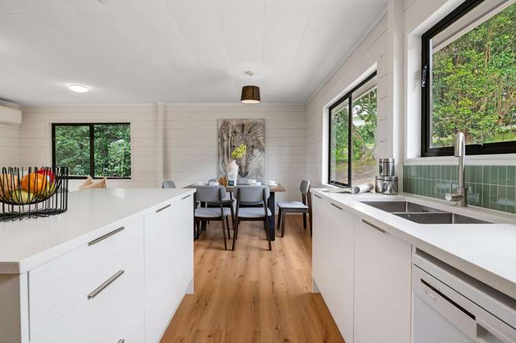 2/15 Pemberton Avenue Bayview_8