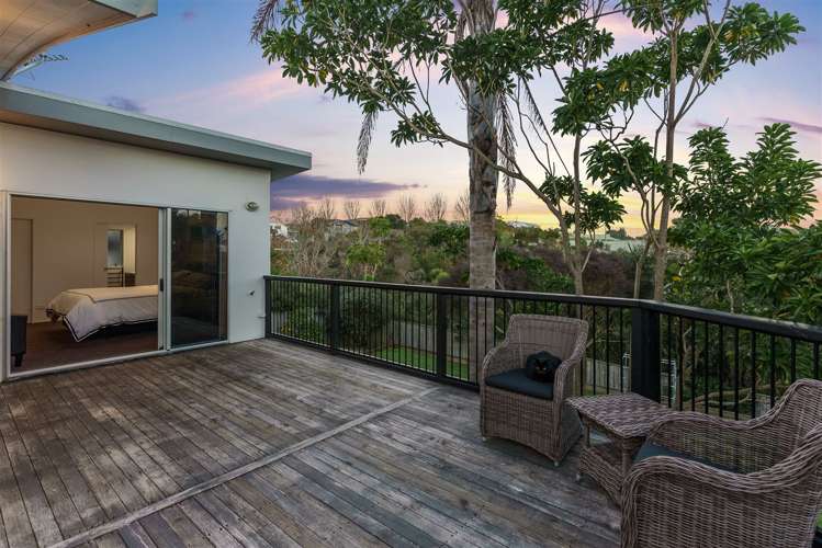 10 Baulcomb Parade Windsor Park_11