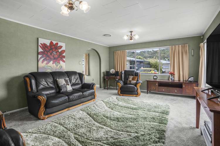 15 Wimbledon Grove Wainuiomata_8