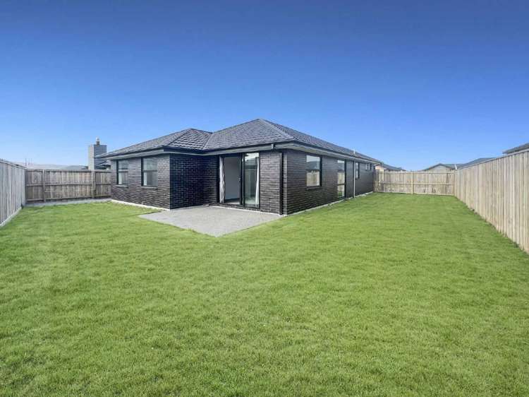 55 Bonecrusher Street Lincoln_17