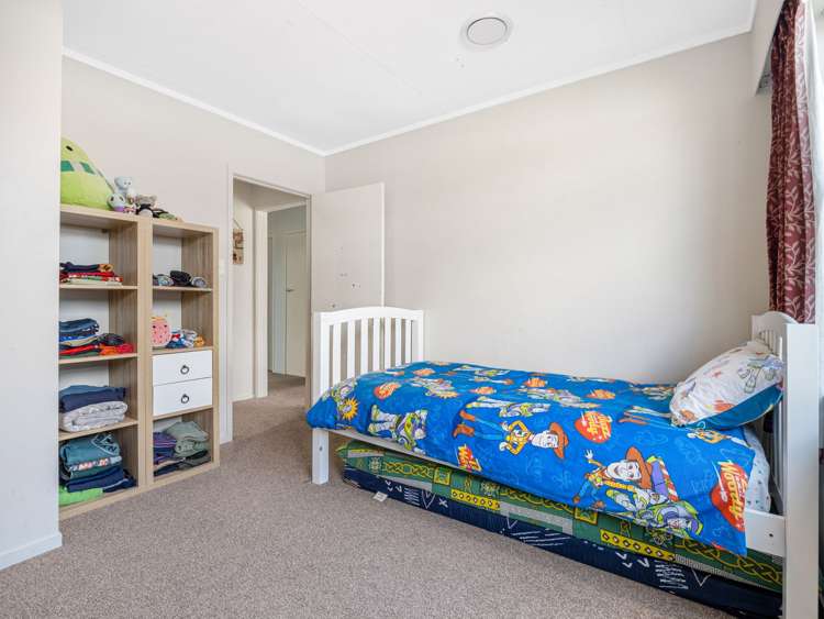 17 Byron Grove Owhata_20