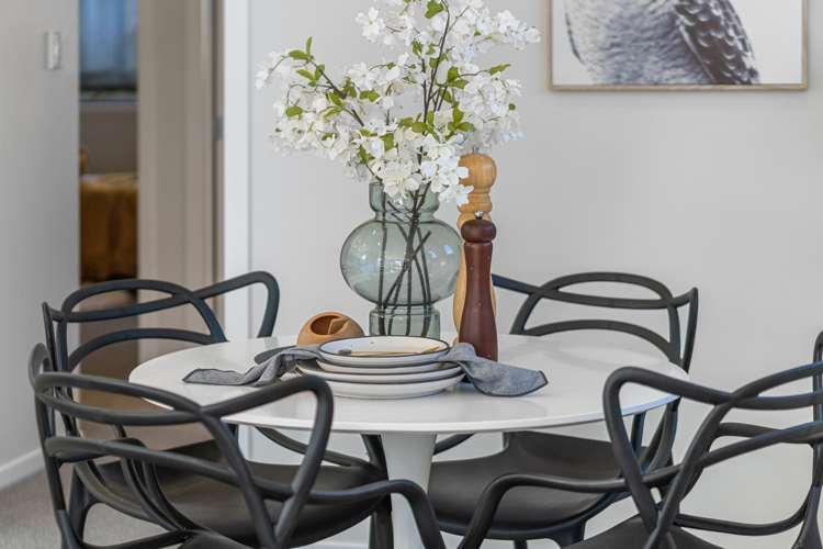 2/10 Ekara Road Flagstaff_11