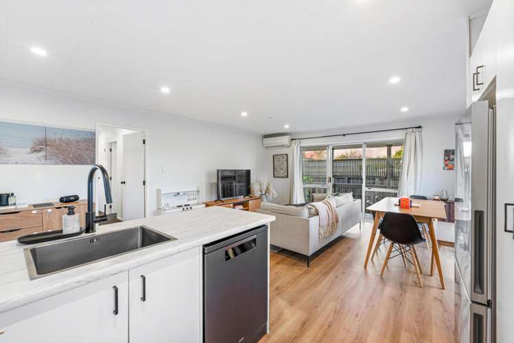 92b Beach Road Te Atatu Peninsula_6