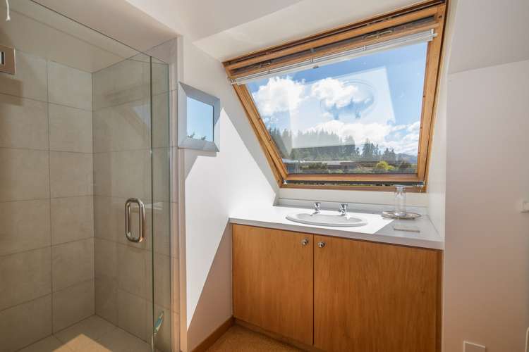 16 Heuchan Lane Wanaka_12