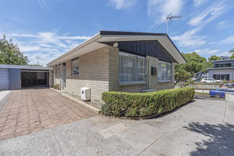 10 Waterloo Place Westown_2