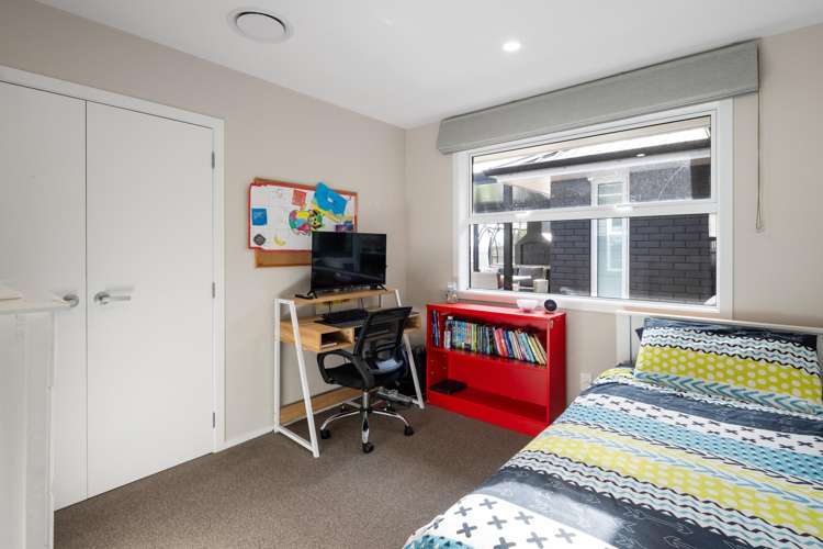 15 Hyatt Close Leamington_28