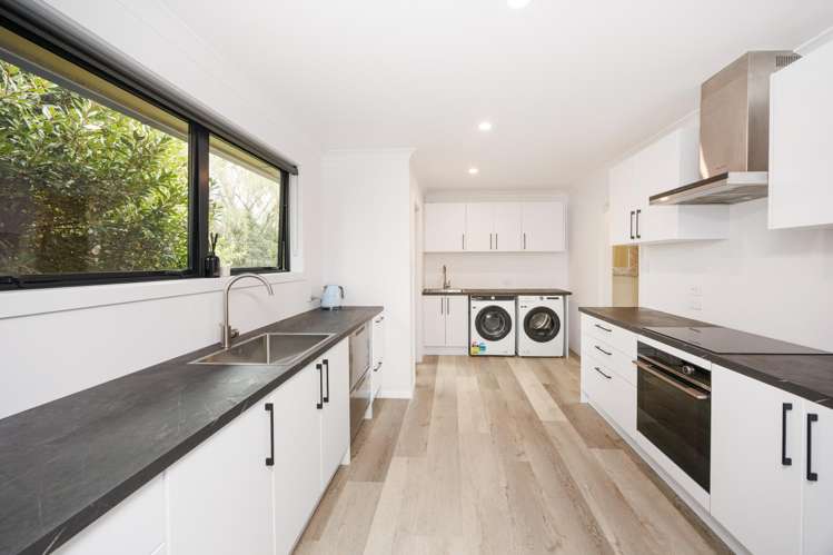 86 Derby Street Feilding_12