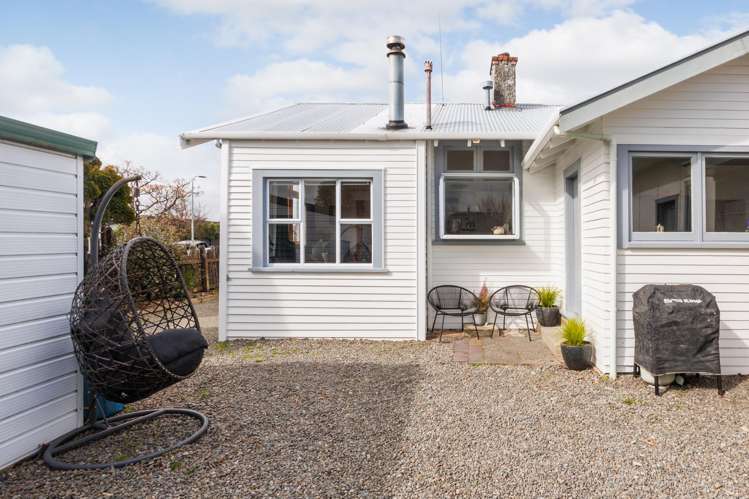 25 Argyle Avenue Takaro_25