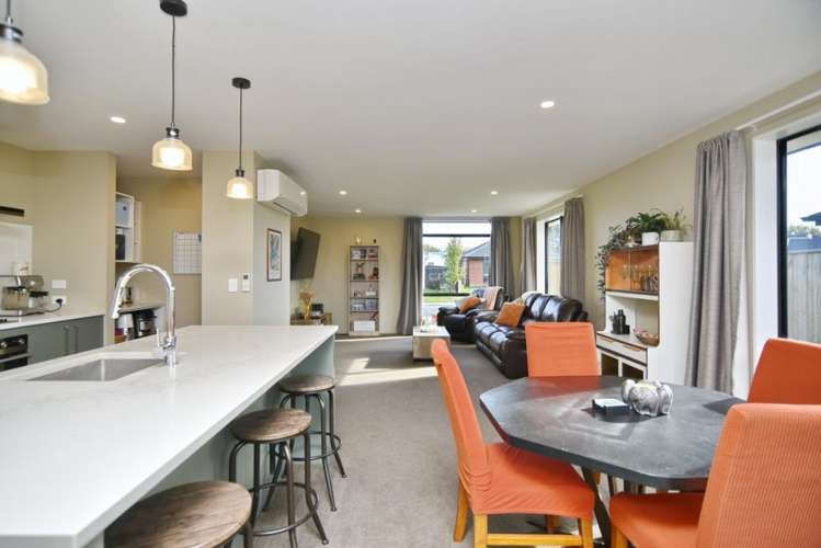 19 Quinn Crescent Woodend_5