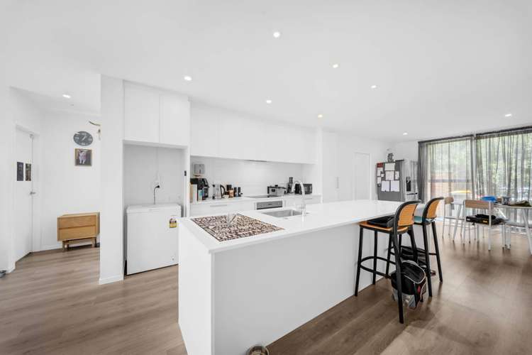 65 Bonair Crescent Silverdale_7