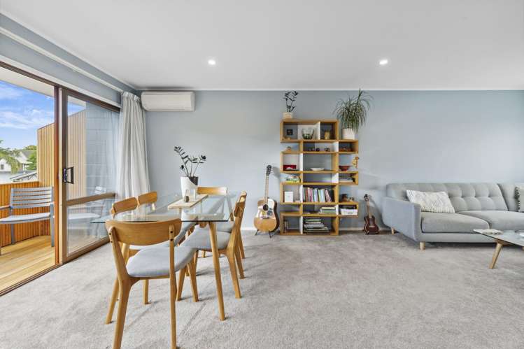 2/9 Feltwell Place Mangere Bridge_4