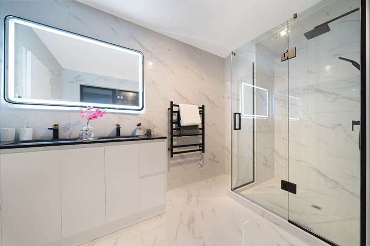 92 Godley Road Green Bay_21