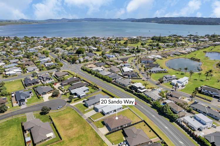 20 Sando Way One Tree Point_4