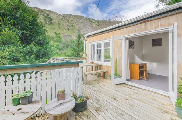 56 Tilley Road Paekakariki_1