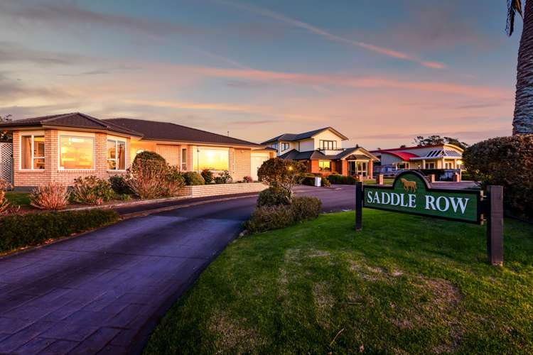 7 Saddle Row Welbourn_18