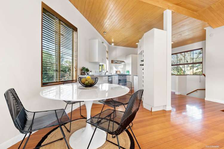 2/18a Richards Avenue Forrest Hill_5