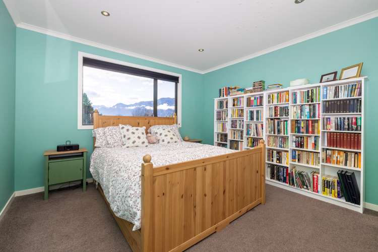 16 Drake Place Lake Hawea_11