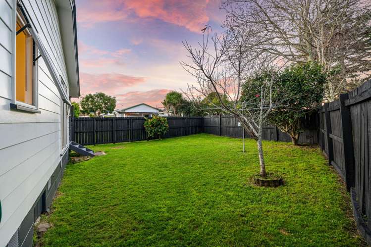92b Beach Road Te Atatu Peninsula_20
