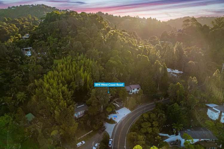 894 West Coast Road Waiatarua_20