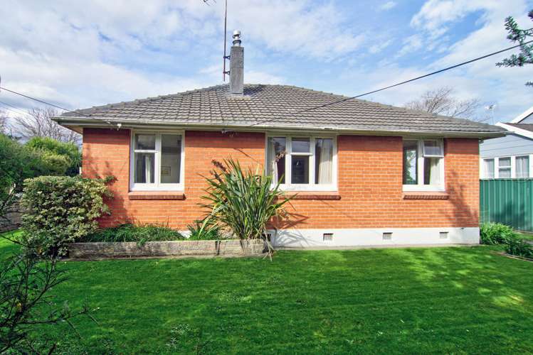 248 High Street North Carterton_21