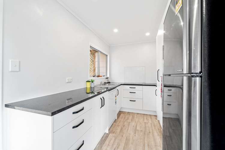 5 Jarrah Place Massey_6