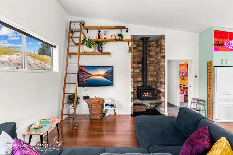 37 Willow Lane Maungaturoto_13