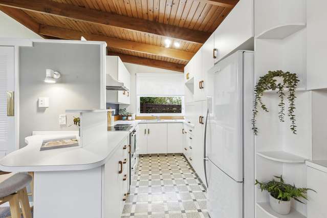 22 Larsen Crescent Tawa_2