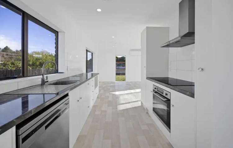 102 Miranda Street Stratford_7