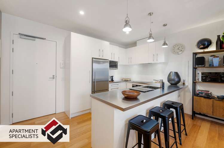 01/54g Surrey Crescent Grey Lynn_2