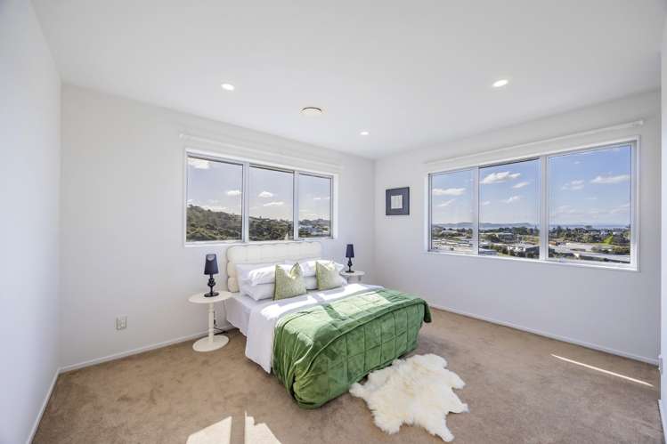 2 Myra G Place Stanmore Bay_13