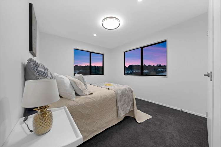 26 Castlebane Drive Flat Bush_18