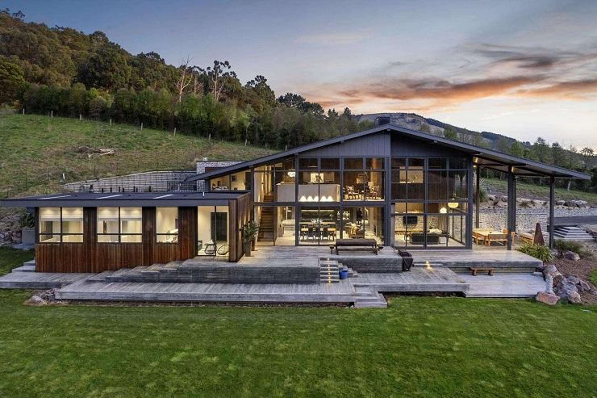 The trophy home where you can hunt wild deer from the deck - ‘I shot three in one night’